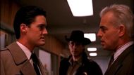 A still from Twin Peaks (Image via Amazon Prime Video)